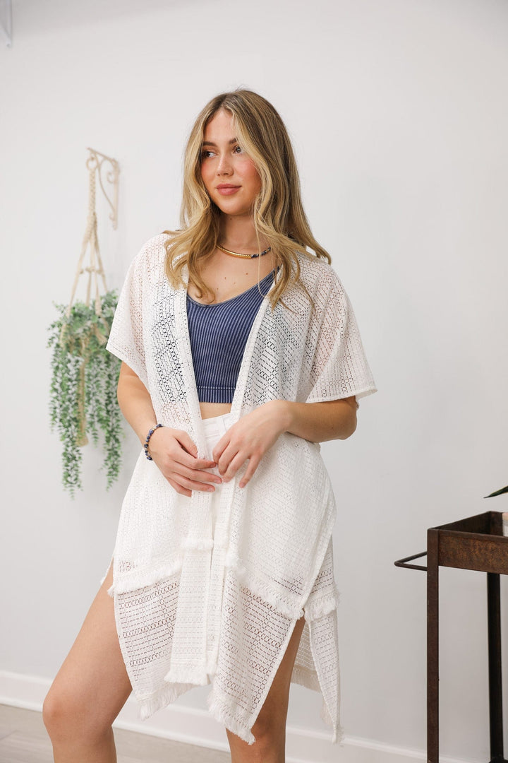 Davi & Dani Square Lace Fringe Trim Kimono