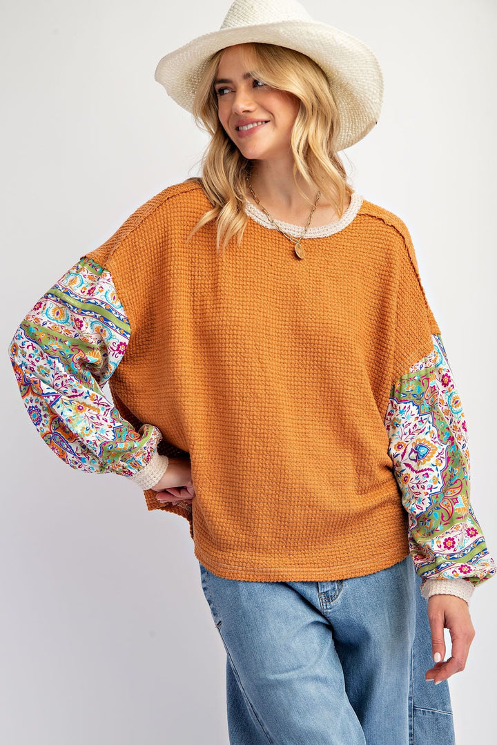 Easel Print Sleeve Mixed Fabric Thermal Knit Top