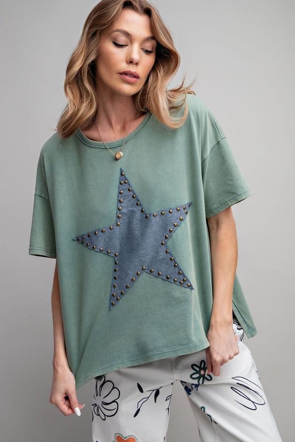 Easel Short Sleeve Star Patch Attached Mineral Washed Loose Fit Knit Top