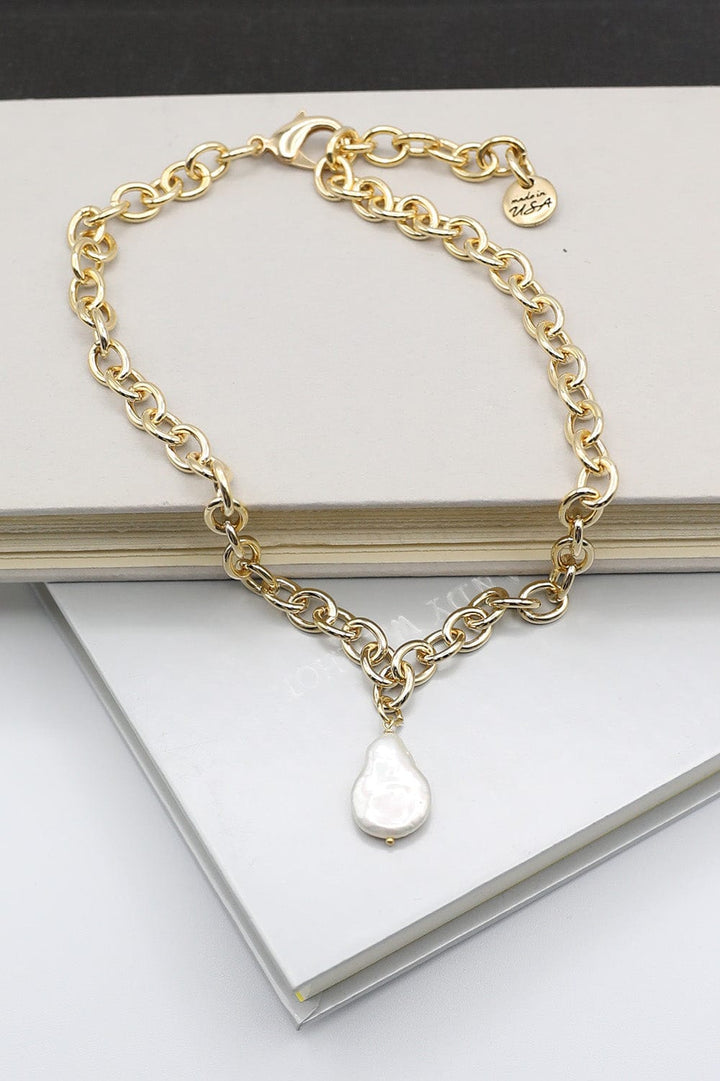 Gold Necklace with Flat Coin Freshwater Pearl