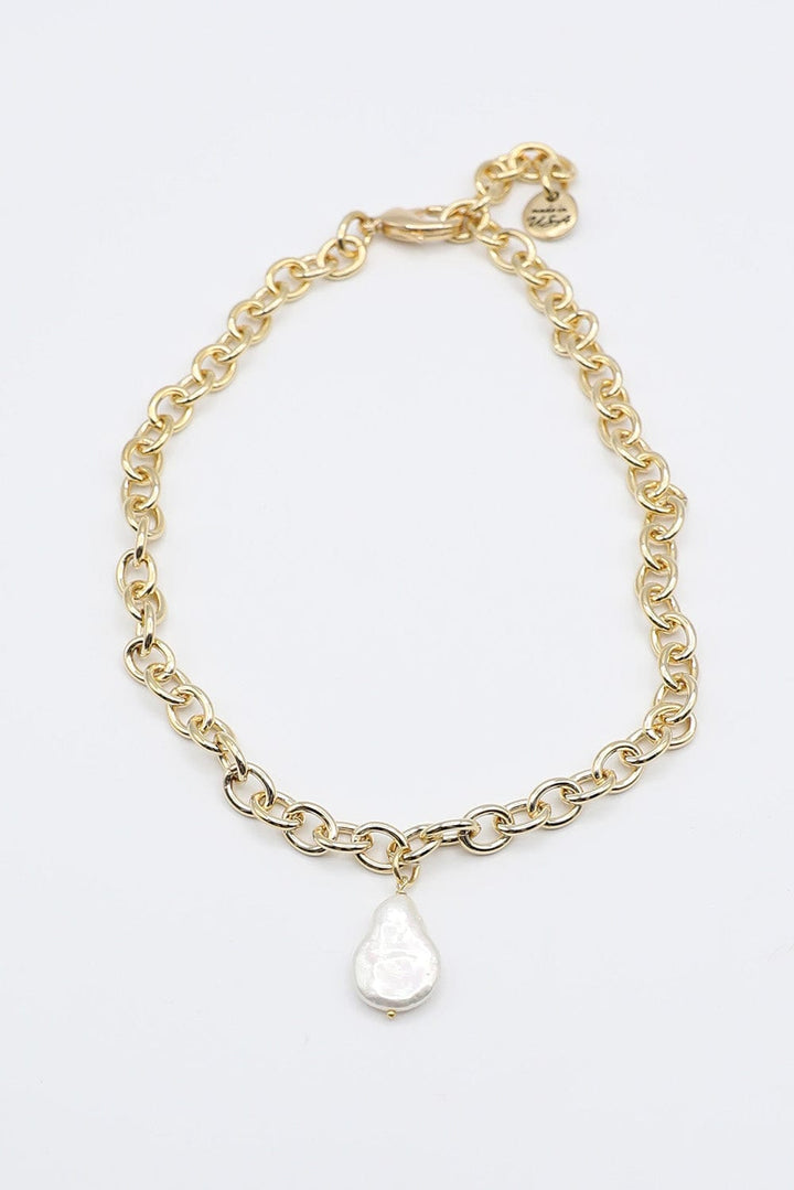 Gold Necklace with Flat Coin Freshwater Pearl