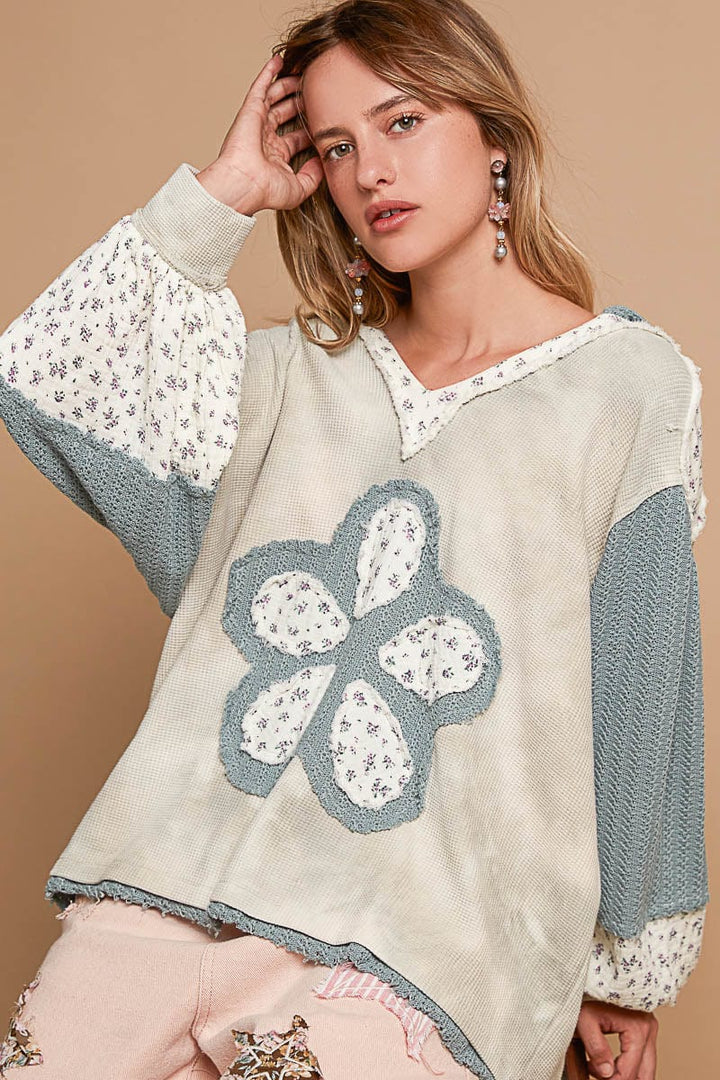 POL Flower Patch Mixed Fabric Contrast Balloon Sleeve V-Neck Hoodie Top