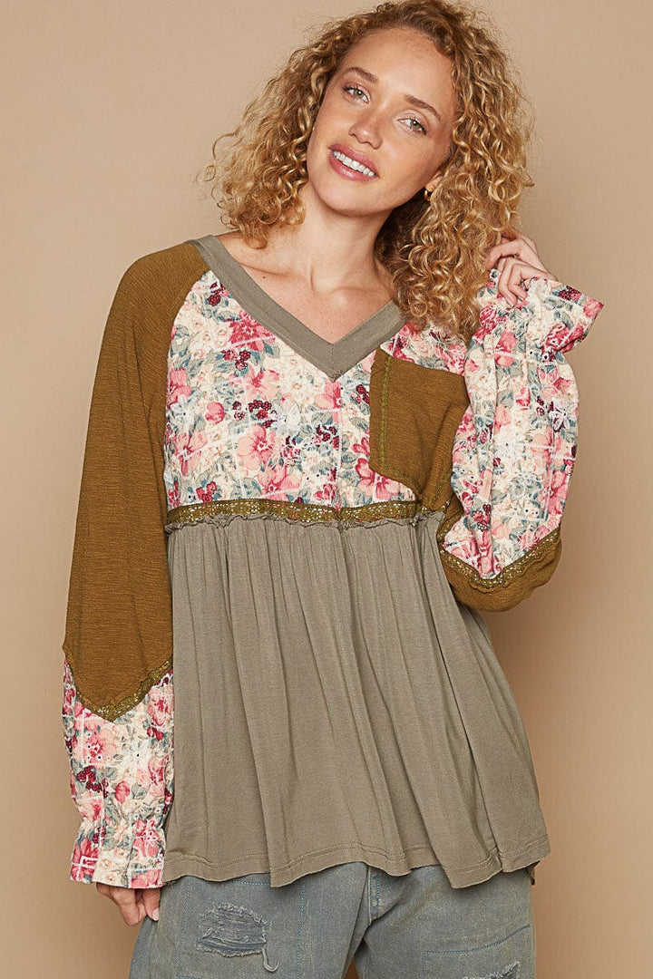 POL V-Neck Front Pocket Balloon Sleeve Floral Jersey Top