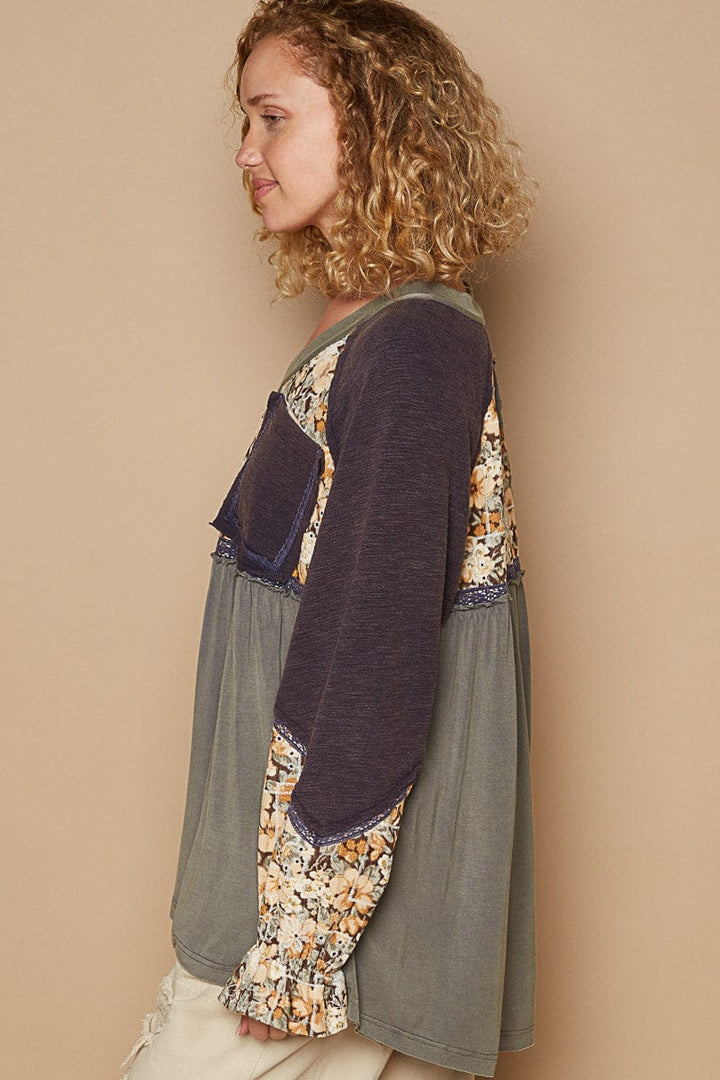 POL V-Neck Front Pocket Balloon Sleeve Floral Jersey Top