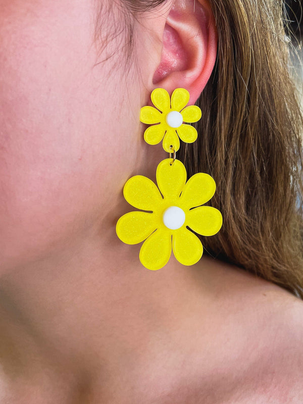 Resin Daisy Earrings