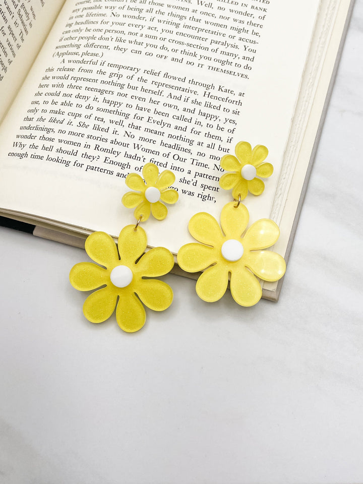 Resin Daisy Earrings