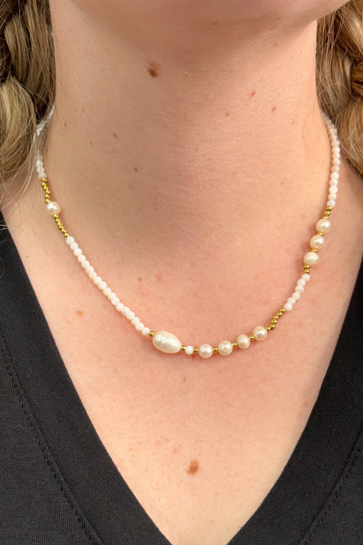 Romanticize Your Life Dainty Pearl Necklace