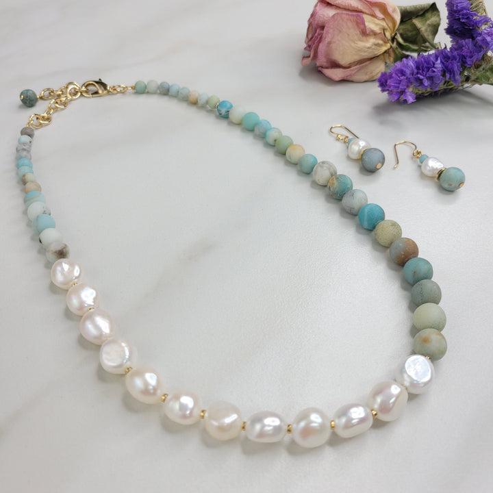 Alya Necklace with Freshwater Pearls