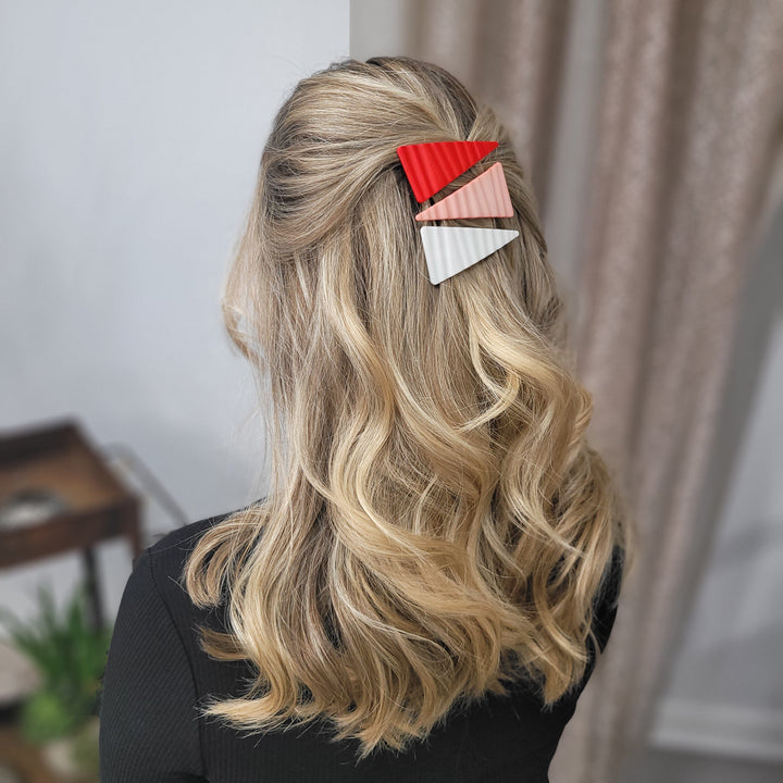 B + D Ripple Triangle Hair Barrette