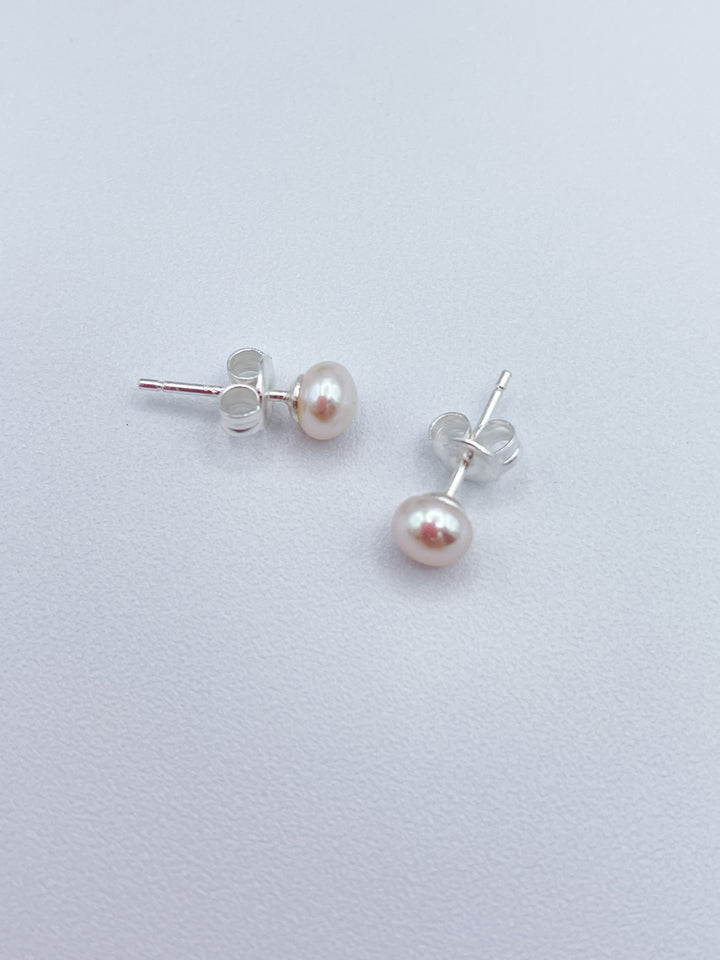 Classic Women's 5mm Pearl Stud Earrings