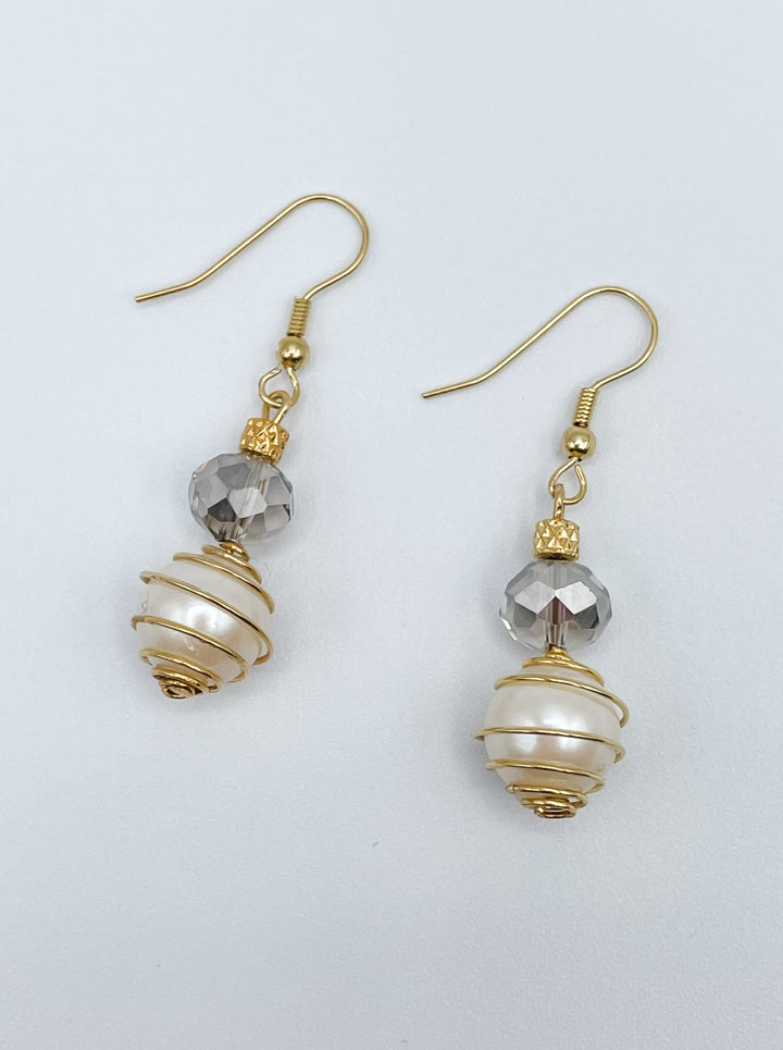 Dangle Earrings with Pearls and Faceted Crystals