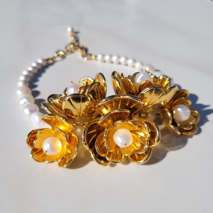 Golden Dancing Trillium Flower Cluster Pearl Necklace