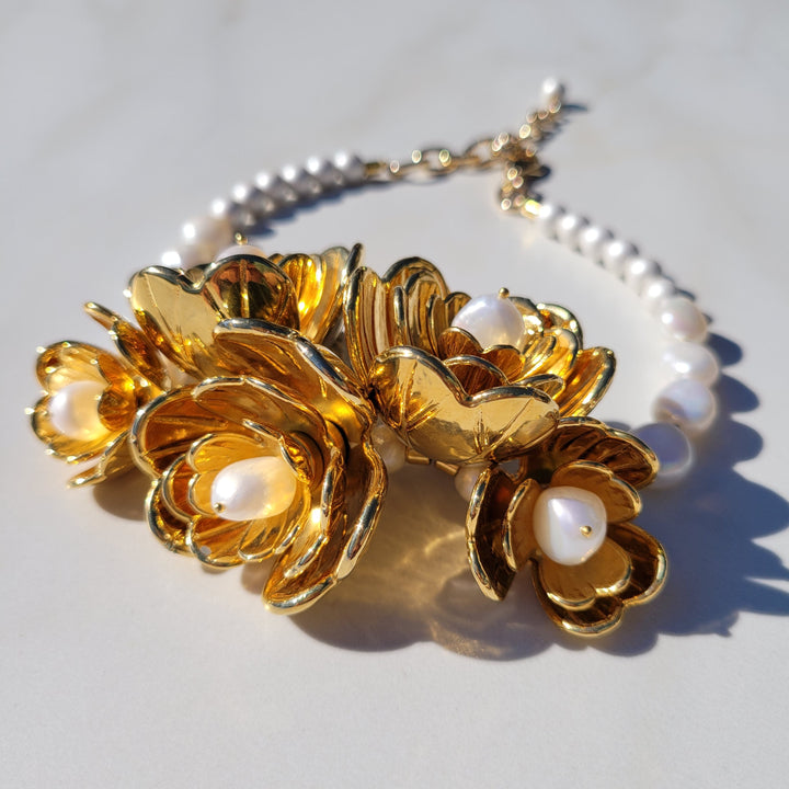 Golden Dancing Trillium Flower Cluster Pearl Necklace