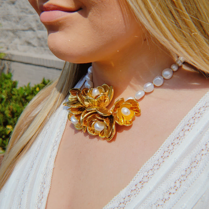 Golden Dancing Trillium Flower Cluster Pearl Necklace