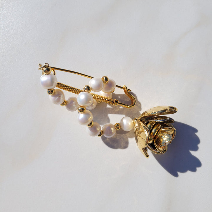 Golden Dancing Trillium Flower Pearl Brooch Pin