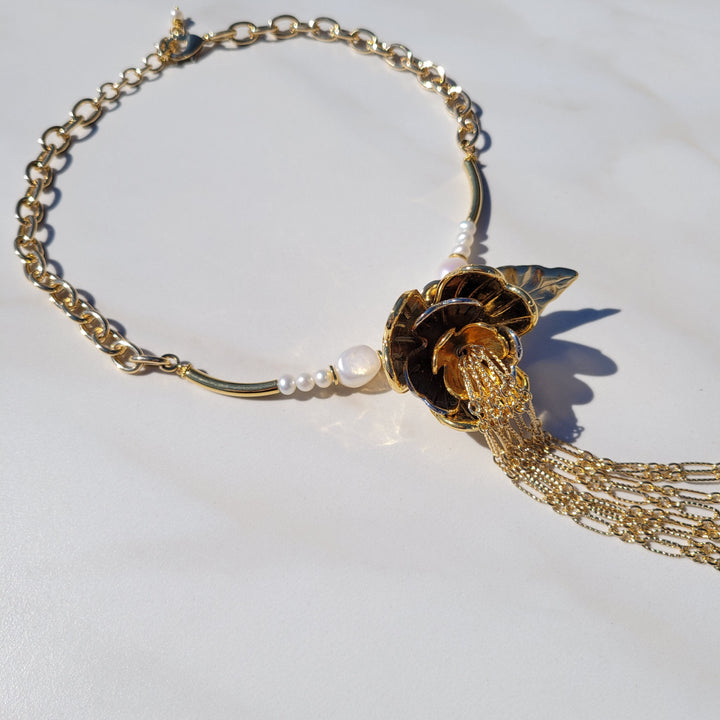 Golden Dancing Trillium Flower Pearl Necklace