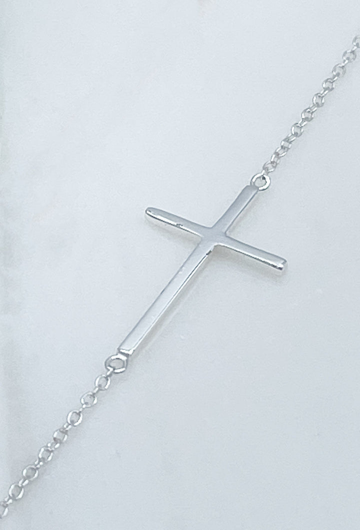 Sterling Silver Cross Bracelet with Clasp