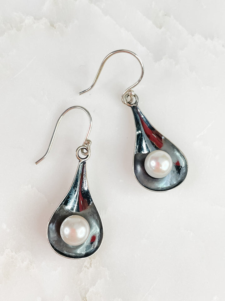 Women's Sterling Silver And Pearl Earring