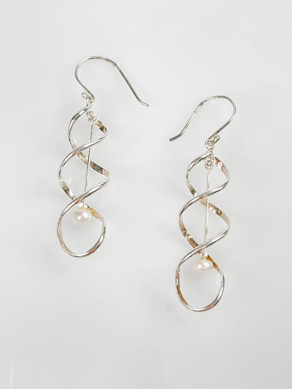 Women's Sterling Silver Swirl Dangle Earring With Small Pearl